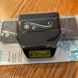 Edger punch by ek tools.